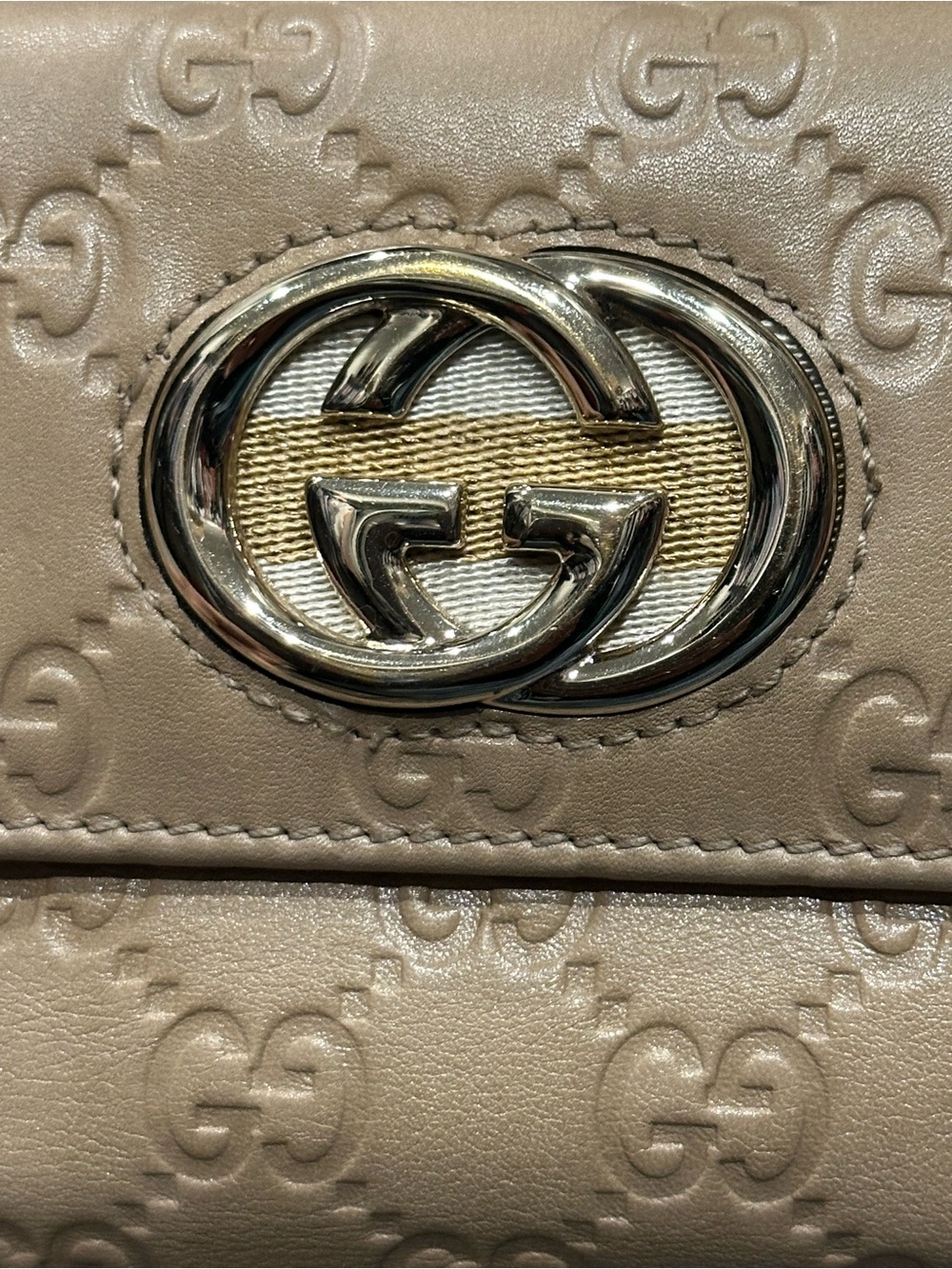 Gucci Metallic Tan GG Embossed Continental Wallet - Picture 2 of 12